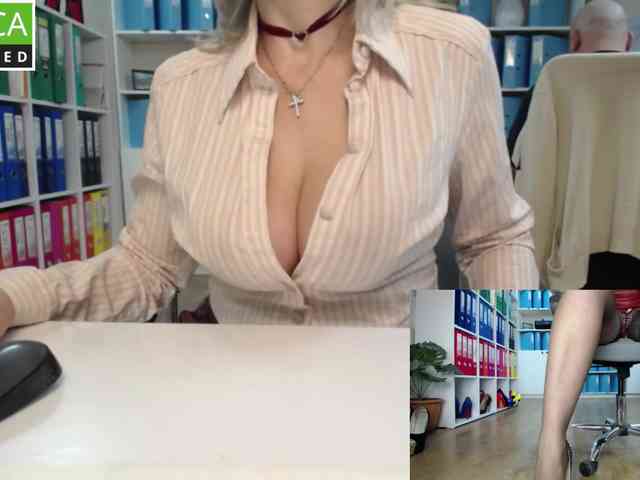 passionate_blonde webcam