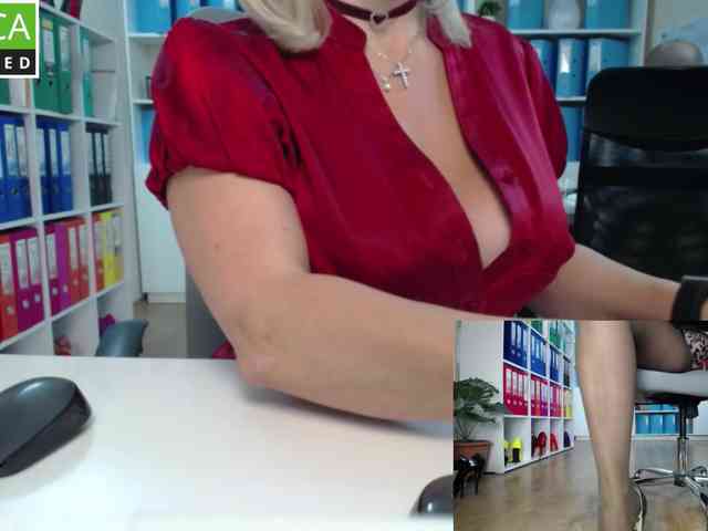 passionate_blonde webcam