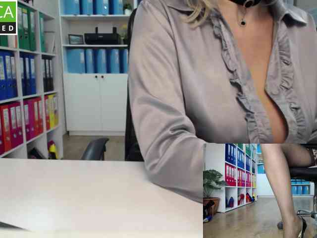 passionate_blonde webcam