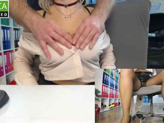 Model: passionate_blonde