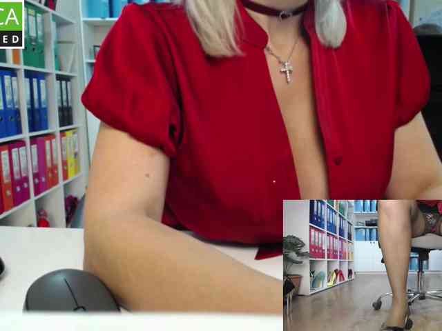 Model: passionate_blonde