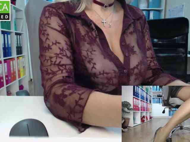 passionate_blonde webcam