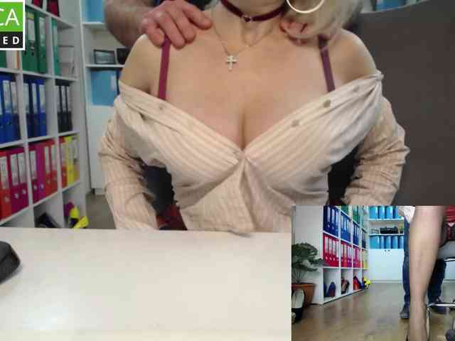 passionate_blonde webcam