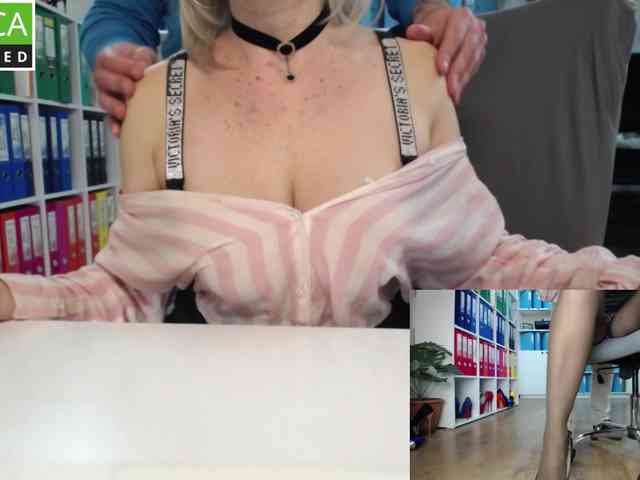 passionate_blonde webcam