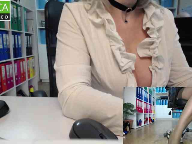 passionate_blonde webcam