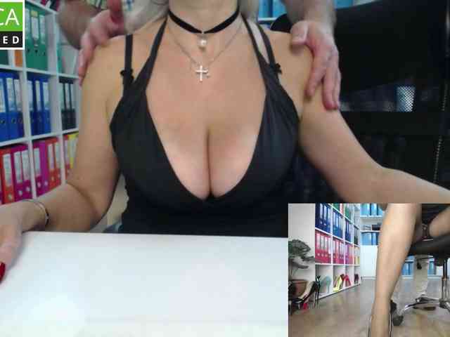 passionate_blonde webcam