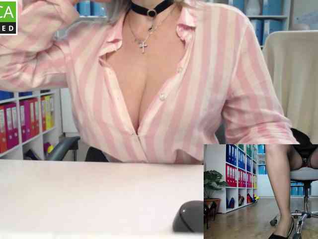 passionate_blonde webcam