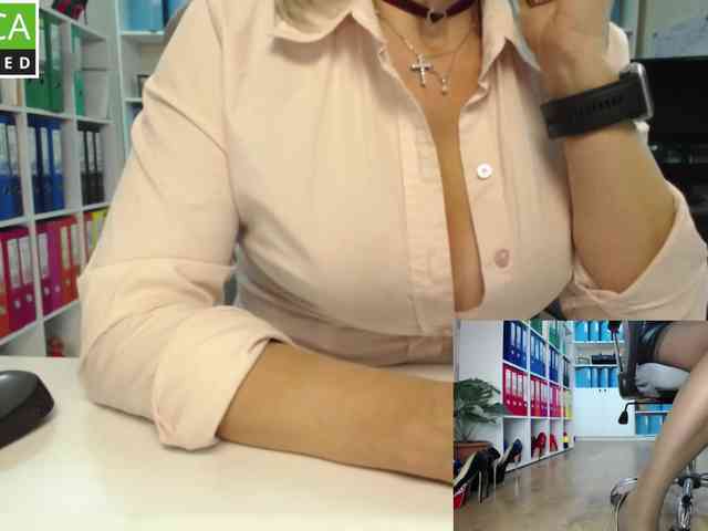 passionate_blonde webcam