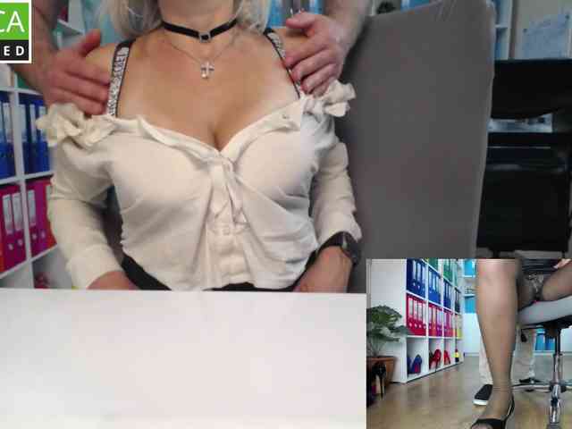 passionate_blonde webcam