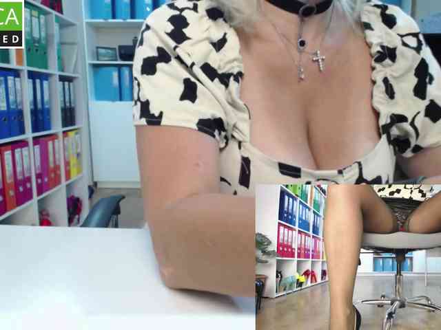 passionate_blonde webcam