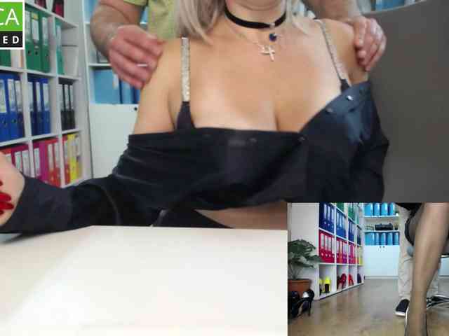 Model: passionate_blonde