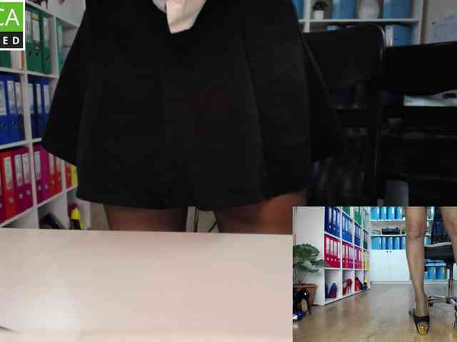 passionate_blonde webcam