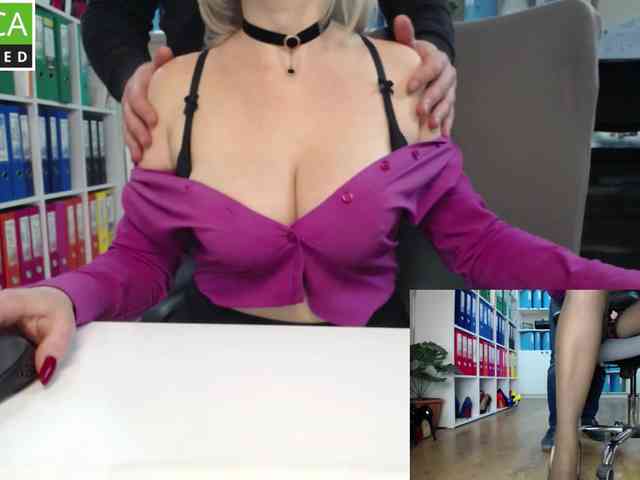 passionate_blonde webcam