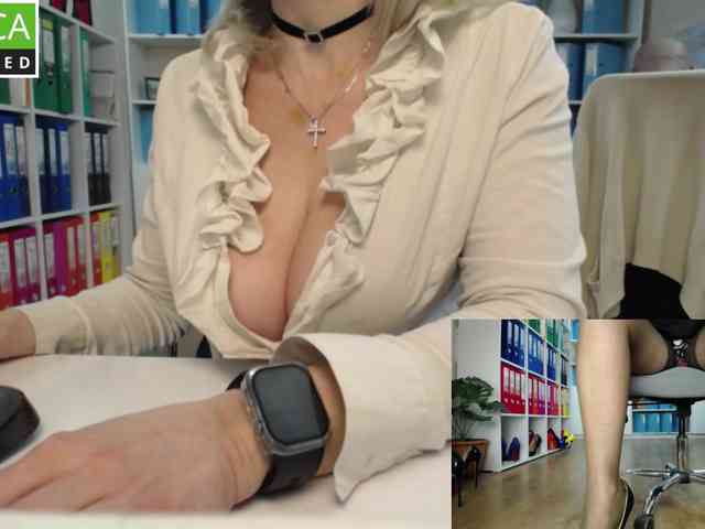 passionate_blonde webcam