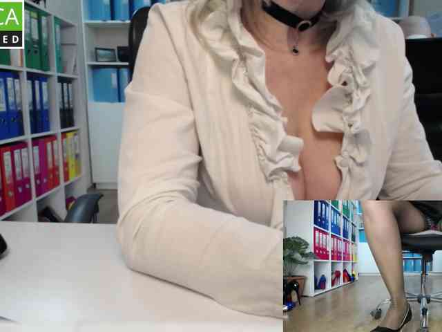 passionate_blonde webcam