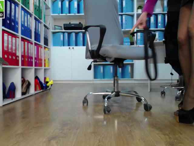 passionate_blonde webcam