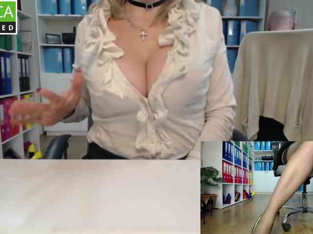 passionate_blonde webcam