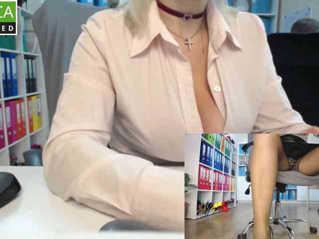 passionate_blonde