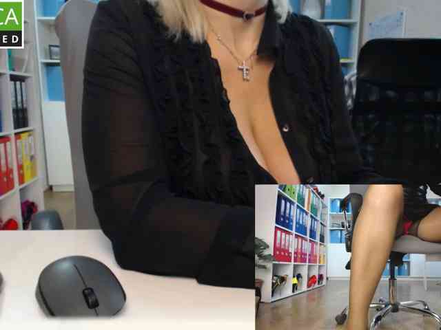 passionate_blonde webcam