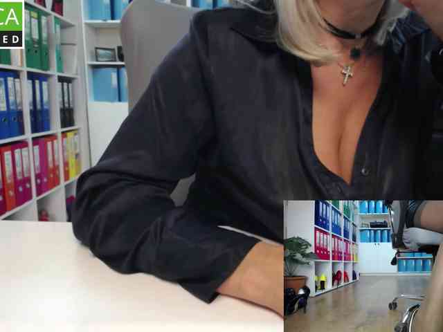 passionate_blonde webcam