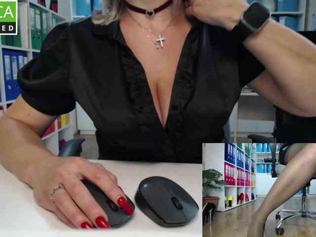 passionate_blonde webcam