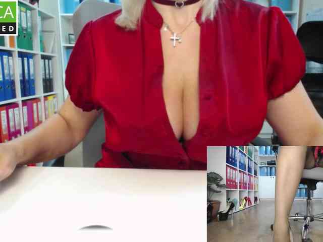 passionate_blonde webcam