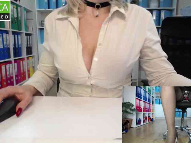 passionate_blonde webcam