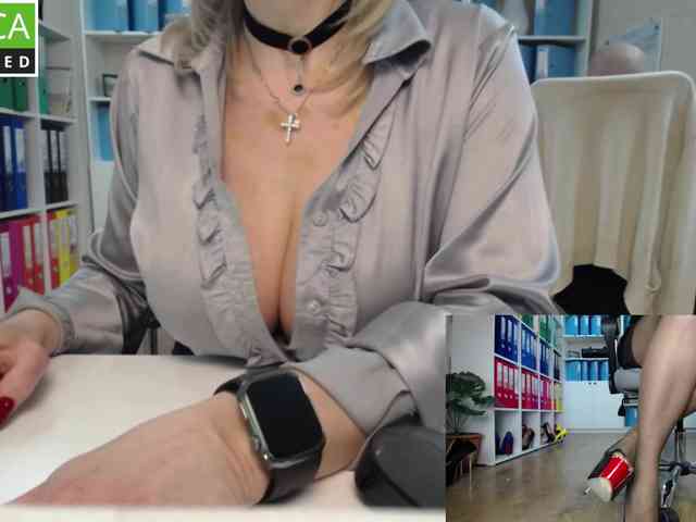 passionate_blonde webcam