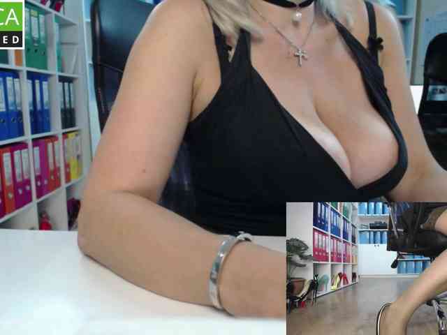 passionate_blonde webcam