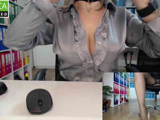 passionate_blonde webcam