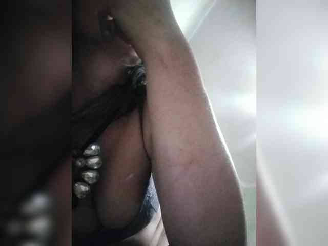 _JOSSEPHINNA__ webcam