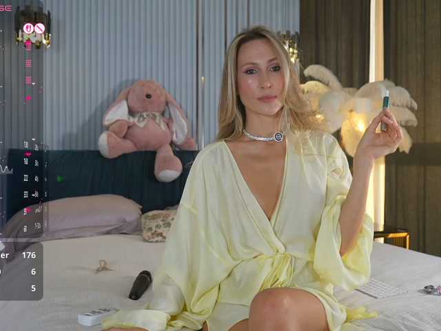 fire-girls live cam on BongaCams