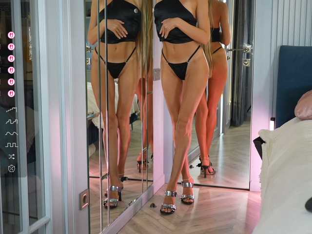 Anesthesiia live webcam show