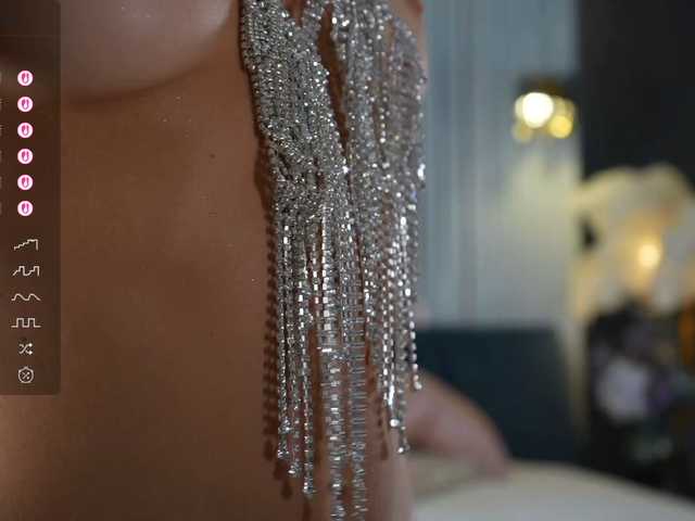 fire-girls cam belle