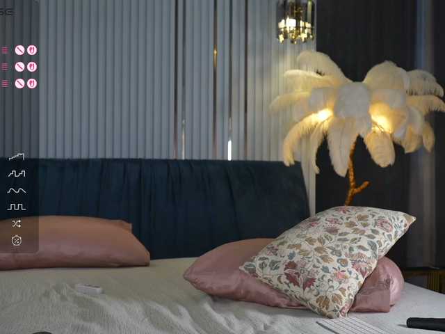 fire-girls live cam on BongaCams