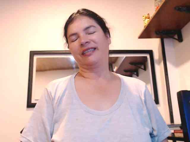 VKKTORIAAA webcam