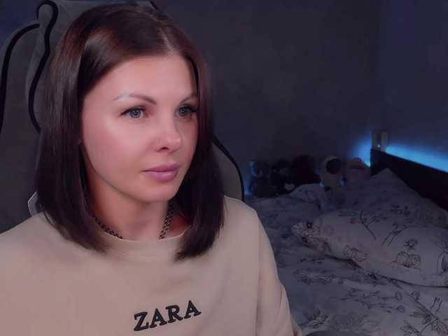 LiluDallass live cam on BongaCams