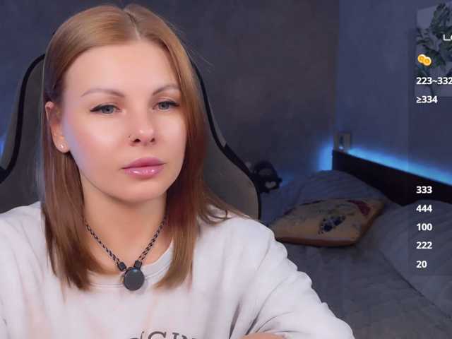 LiluDallass live cam preview