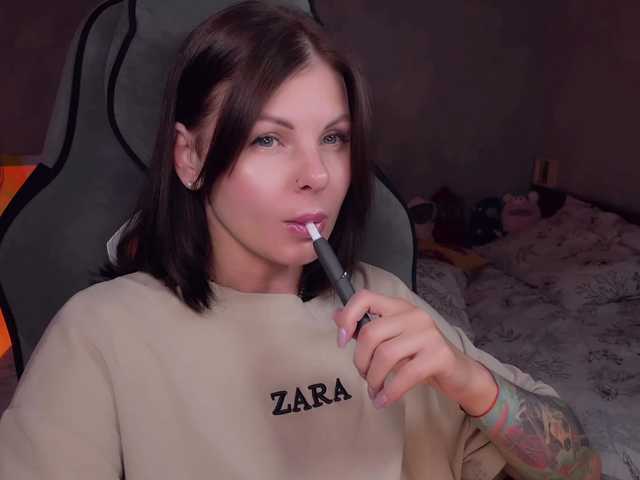 LiluDallass live cam on BongaCams