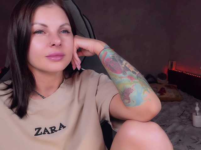 LiluDallass live cam on BongaCams