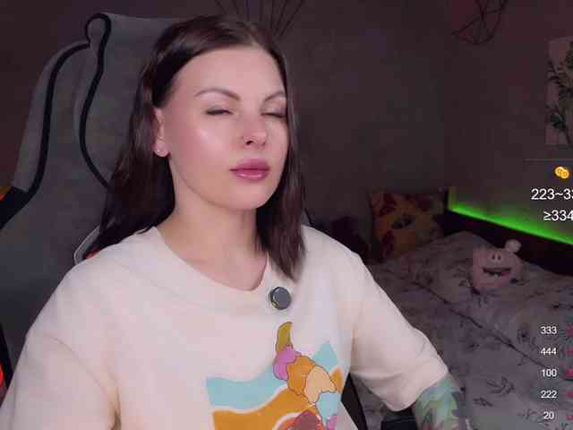 LiluDallass - Girl 