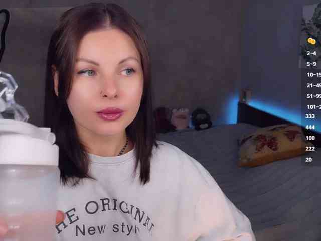 LiluDallass - Girl 