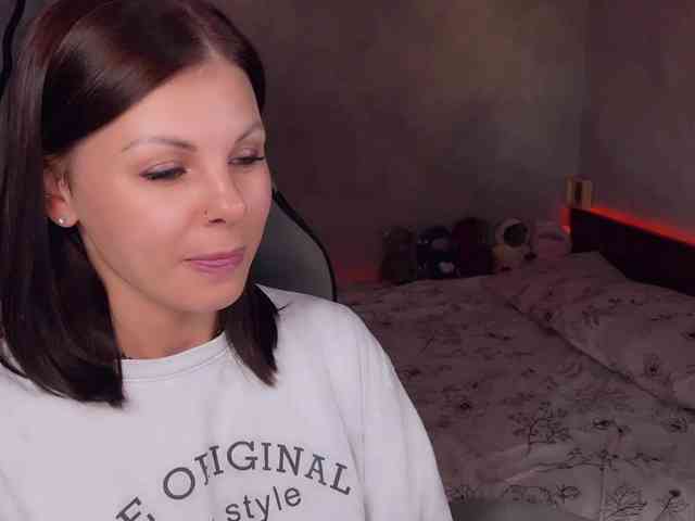LiluDallass - Girl 