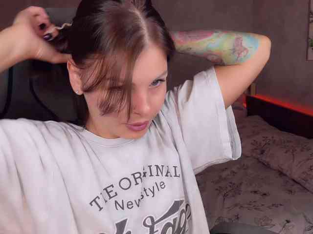 LiluDallass Live Webcam on BongaCams