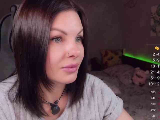 Acest model este live acum. LiluDallass