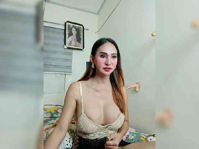 yourLOVEts Live Webcam on BongaCams