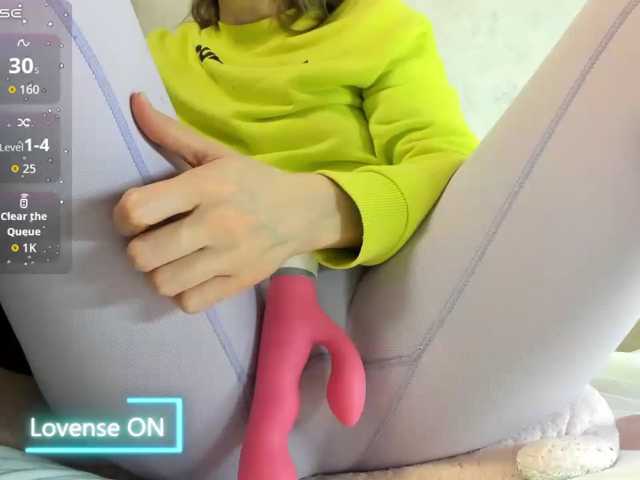 MiaSweety live cam on BongaCams