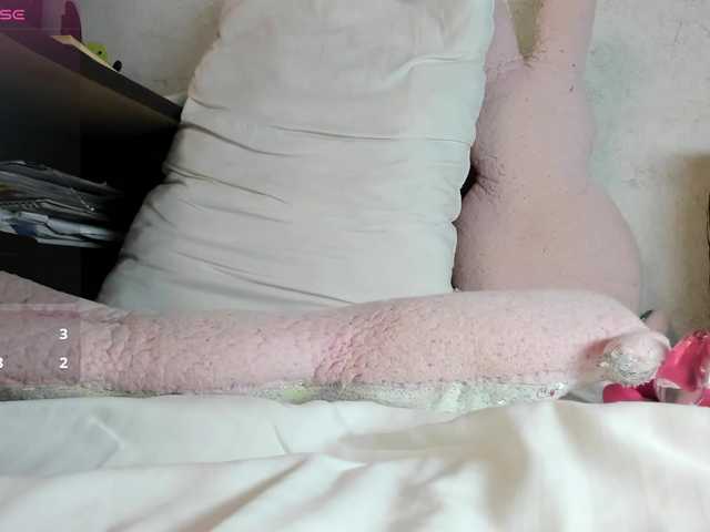 MiaSweety live webcam show