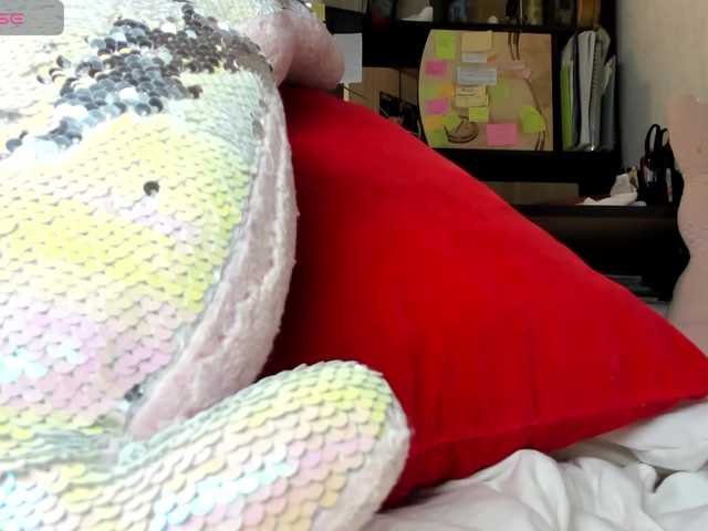 MiaSweety live cam on BongaCams