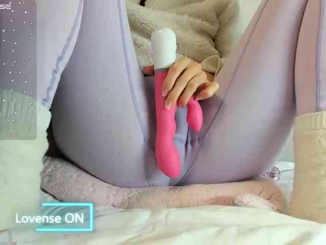 MiaSweety webcam